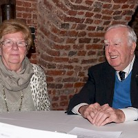 Tijdens onze traditionele en ouderwets gezellige nieuwjaarsreceptie in de kelder van Huis Bergh werd er door de leden terug gekeken op het oude jaar en geproost op het nieuwe jaar.