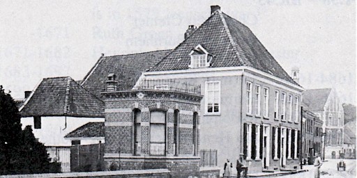 De Stoutenborch, later Thuijs in 's-Heerenberg, waar nu de rabobank staat.