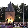 Orkest 'Symfonie in de Achterhoek' o.l.v. Pim Cuijpers bij Huis Bergh in 2015.