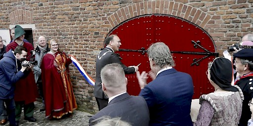 Officiële opening door burgemeester Peter De Baat